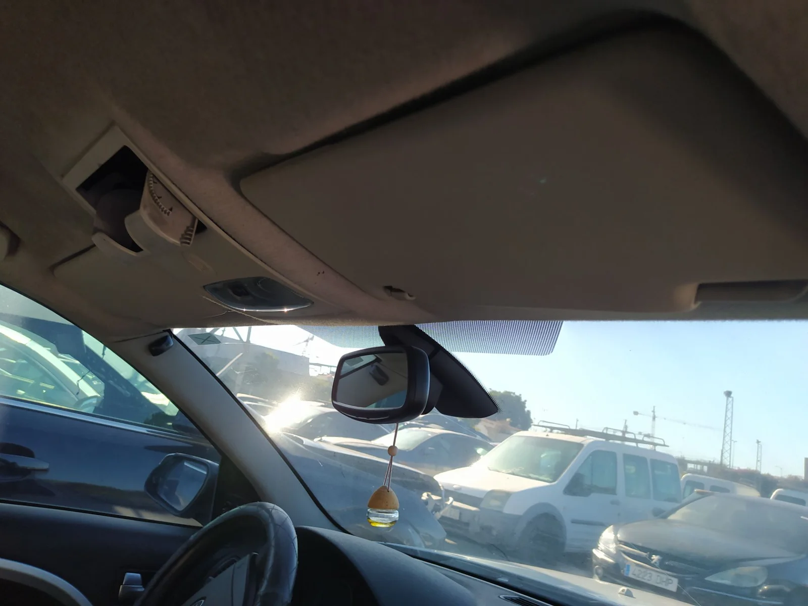 Foto de PARASOL IZQUIERDO FORD MONDEO BERLINA (GE) 2.0 TDCi CAT (131 CV / 96 KW)