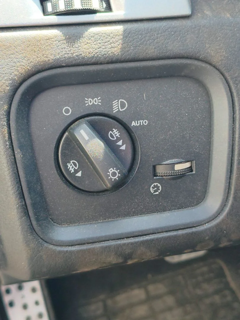 Foto de MANDO LUCES LAND ROVER RANGE ROVER SPORT 4.4 V8 CAT (299 CV / 220 KW) referencia LR029684