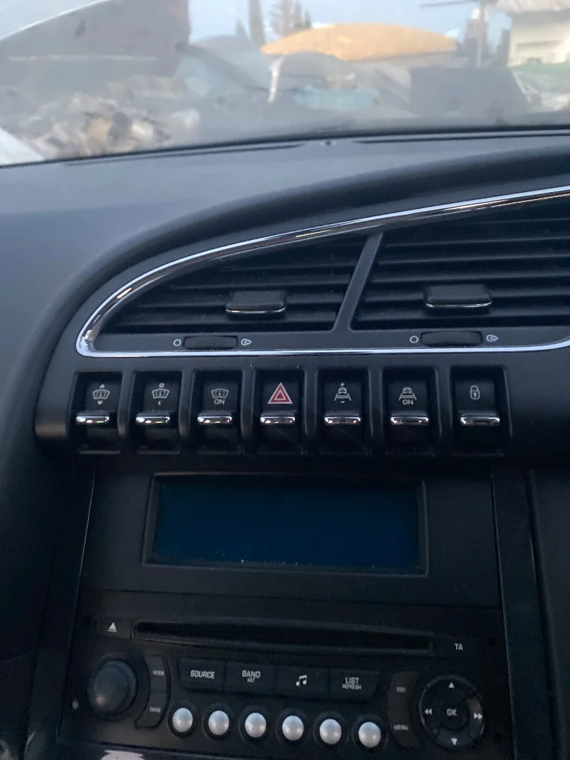 Foto de WARNING PEUGEOT 3008 1.6 16V (120 CV / 88 KW)