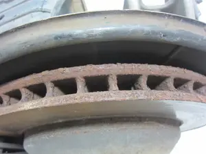 Foto de DISCO DE FRENO TRASERO PORSCHE CAYENNE (TIPO 92A) foto 2