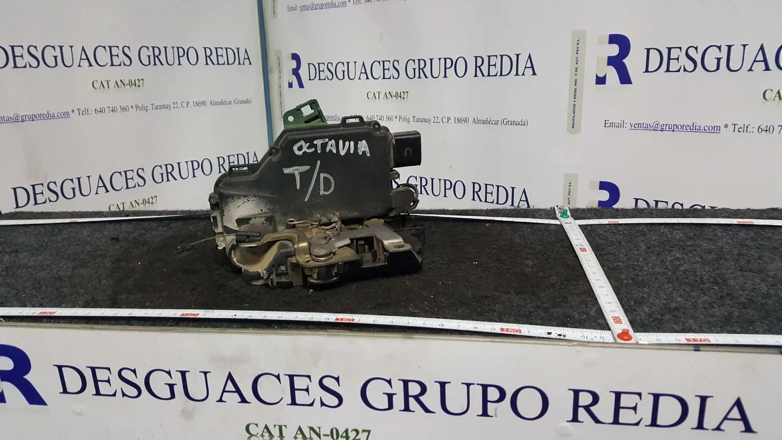 Foto de CERRADURA PUERTA DELANTERA IZQUIERDA VOLKSWAGEN POLO IV (9N1) referencia A 3B1837016 AD
