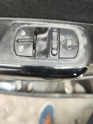 Foto de MANDO RETROVISOR OPEL CORSA D 1.3 16V CDTI (75 CV / 55 KW)