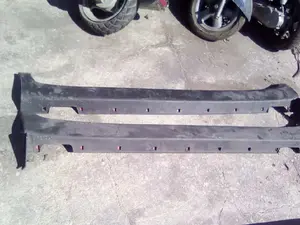 Foto de FALDON LATERAL HYUNDAI SANTA FE (CM) referencia 877513U000