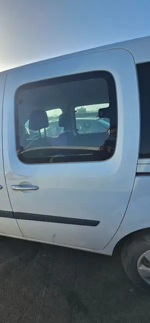 Foto de PUERTA LATERAL CORREDERA IZQUIERDA RENAULT KANGOO II (F/KW0) 1.5 dCi Diesel FAP (90 CV / 66 KW)