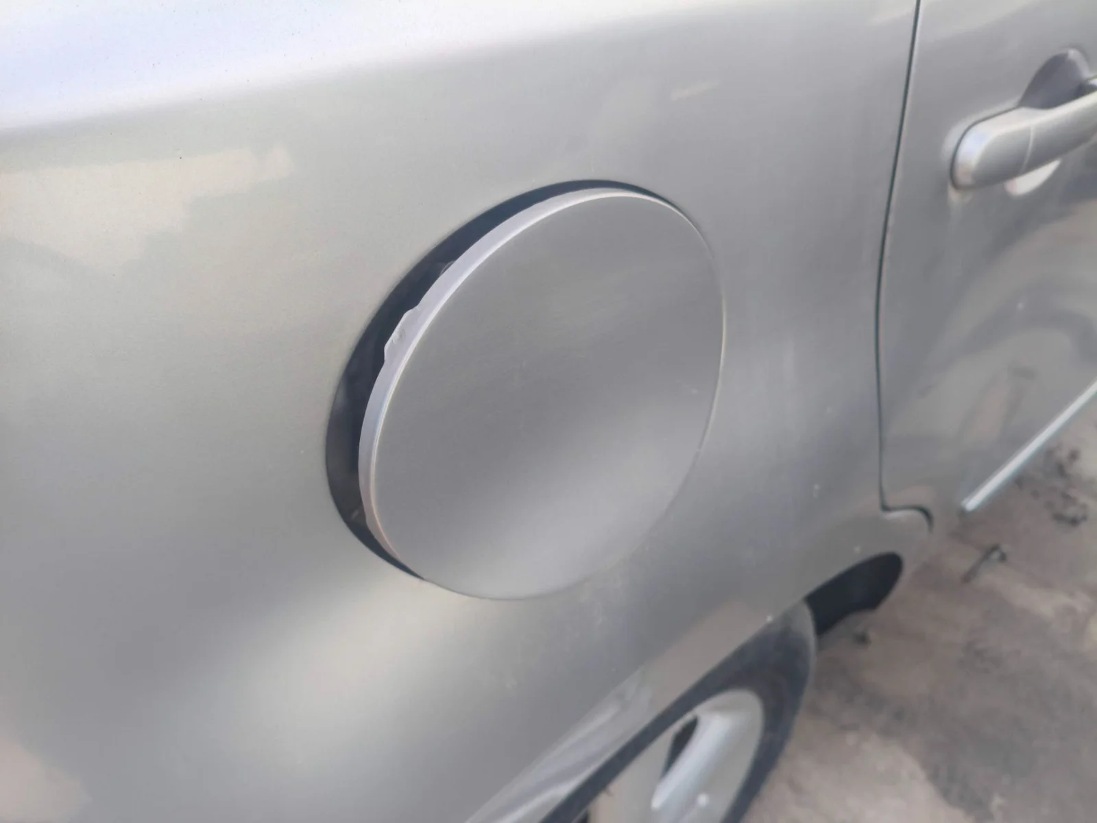 Foto de TAPA EXTERIOR COMBUSTIBLE NISSAN NOTE (E11E) 1.4 CAT (88 CV / 65 KW) referencia 788309U01A