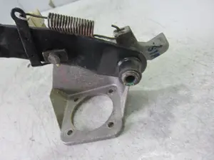 Foto de PEDAL FRENO MERCEDES-BENZ CLK (BM 208) COUPE 2.0 Compresor CAT (163 CV / 120 KW) referencia A2022901619 foto 2