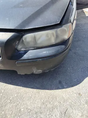 Foto de FARO IZQUIERDO VOLVO S60 BERLINA 2.4 Diesel (126 CV / 93 KW) referencia 30698825