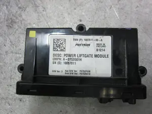 Foto de MODULO ELECTRONICO TESLA MODEL S eléctrico 270 kW (367 CV / 270 KW) referencia 100751100A foto 1
