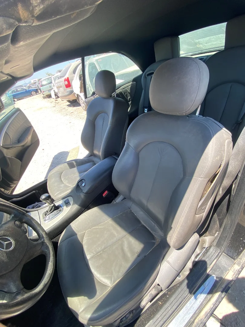 Foto de JUEGO ASIENTOS COMPLETO MERCEDES-BENZ CLK (BM 209) CABRIO 1.8 CAT (163 CV / 120 KW)