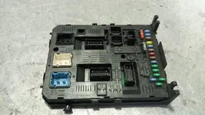 Foto de CAJA RELES / FUSIBLES PEUGEOT 5008 1.6 HDi FAP (112 CV / 82 KW) referencia 281197595