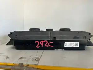 Foto de MANDO CALEFACCION / AIRE ACONDICIONADO LAND ROVER DISCOVERY 2.7 Td V6 CAT (190 CV / 140 KW) referencia JFC000617WUX foto 2