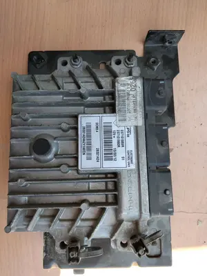 Foto de CENTRALITA MOTOR UCE RENAULT KANGOO I (F/KC0) 1.9 dCi Diesel CAT (84 CV / 62 KW) referencia 2371101990R