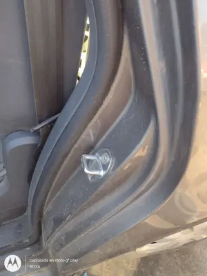Foto de GOMAS CONTORNO PUERTA VOLKSWAGEN TOURAN (1T2) 1.9 TDI (105 CV / 77 KW)