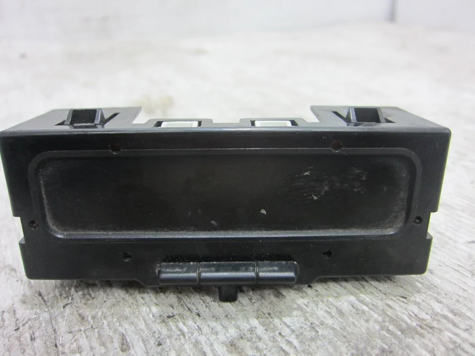 Foto de PANTALLA MULTIFUNCION RENAULT MEGANE I COUPE (DA0) 1.9 dTi Diesel CAT (98 CV / 72 KW) referencia P7700436307A