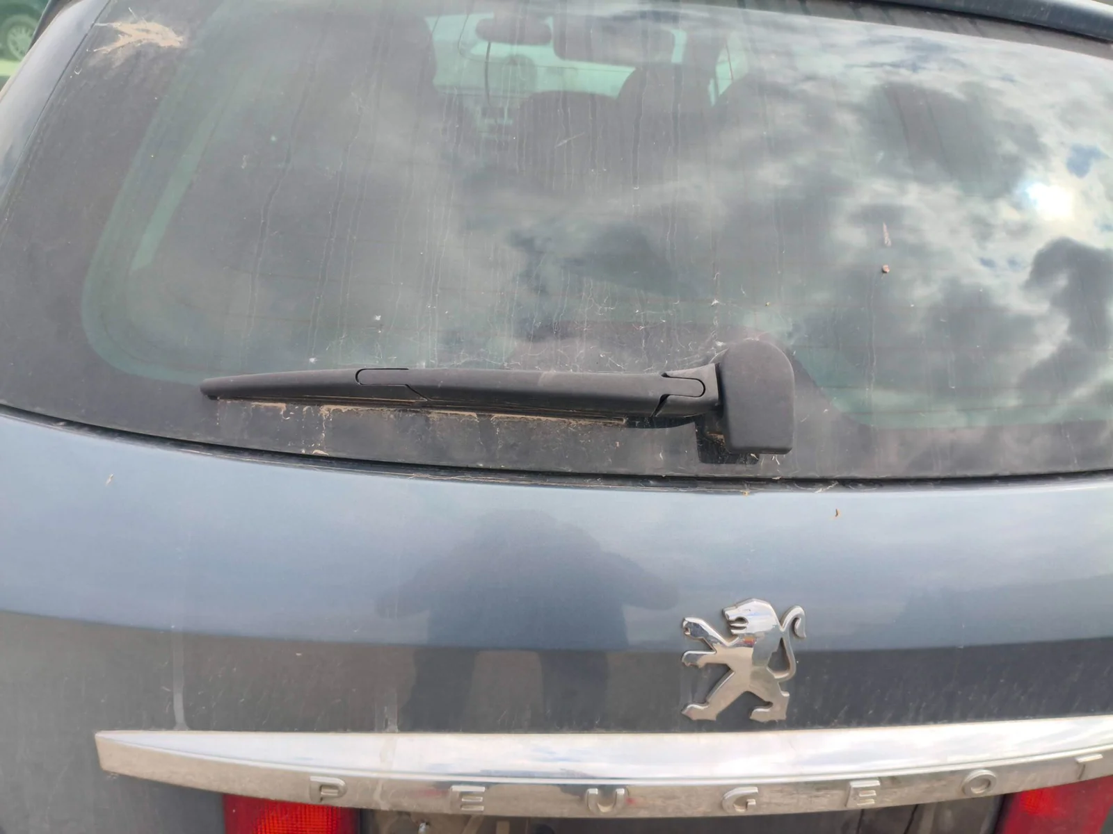 Foto de BRAZO LIMPIA TRASERO PEUGEOT 407 SW 2.0 16V HDi FAP CAT (RHR / DW10BTED4) (136 CV / 100 KW)