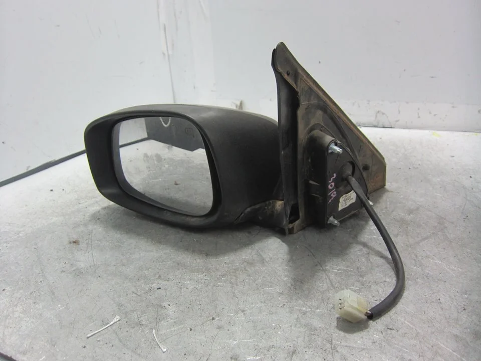 Foto de RETROVISOR IZQUIERDO SUZUKI SWIFT BERLINA (RS/MZ) 1.3 DDiS Diesel CAT (69 CV / 51 KW) referencia 8470262J20