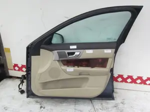 Foto de PUERTA DELANTERA DERECHA JAGUAR XF 2.7 V6 Diesel CAT (207 CV / 152 KW) foto 8