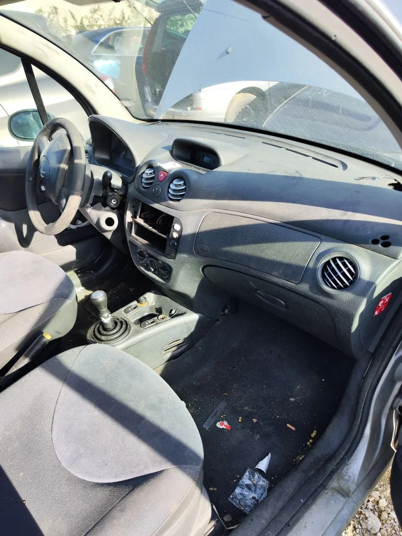 Foto de SALPICADERO CITROEN C3 1.4 (73 CV / 54 KW)