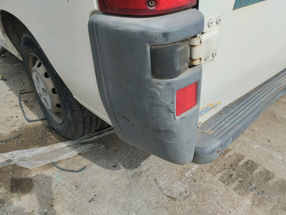 Foto de PUNTERA PARAGOLPES TRASERA IZQUIERDA FIAT DUCATO II COMBI 2.8 TDI CAT (122 CV / 90 KW)