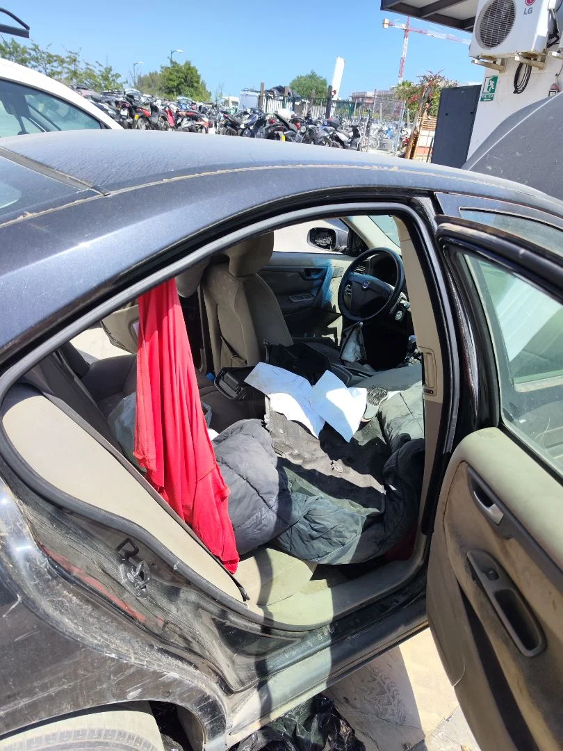 Foto de GOMAS CONTORNO PUERTA VOLVO S60 BERLINA 2.4 Diesel (126 CV / 93 KW)