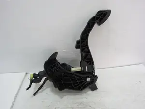 Foto de PEDAL EMBRAGUE CITROEN C5 AIRCROSS 1.2 12V e-THP / PureTech (131 CV / 96 KW) referencia 9676728880 foto 3