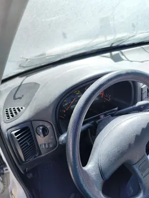 Foto de VOLANTE SEAT IBIZA (6K1) 1.4 (60 CV / 44 KW) foto 2