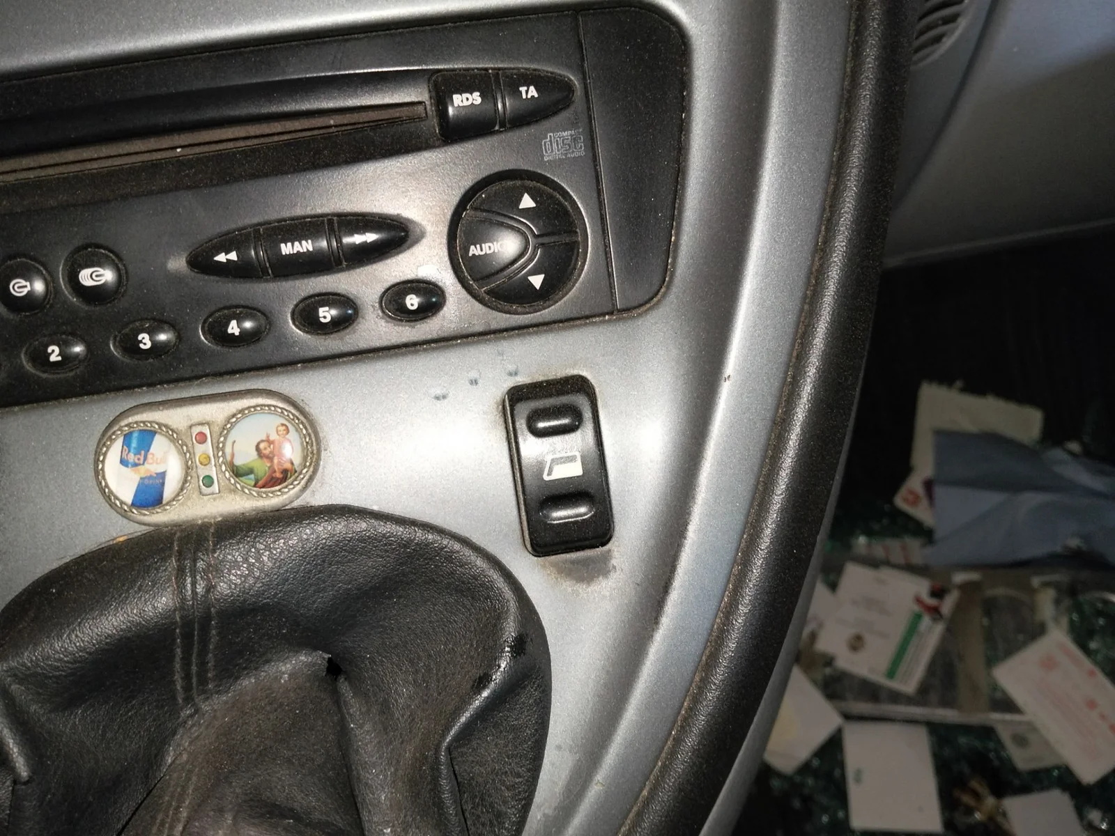 Foto de MANDO ELEVALUNAS DELANTERO DERECHO CITROEN XSARA PICASSO
