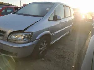 Foto de PARAGOLPES DELANTERO OPEL ZAFIRA A 2.0 DTI (101 CV / 74 KW)
