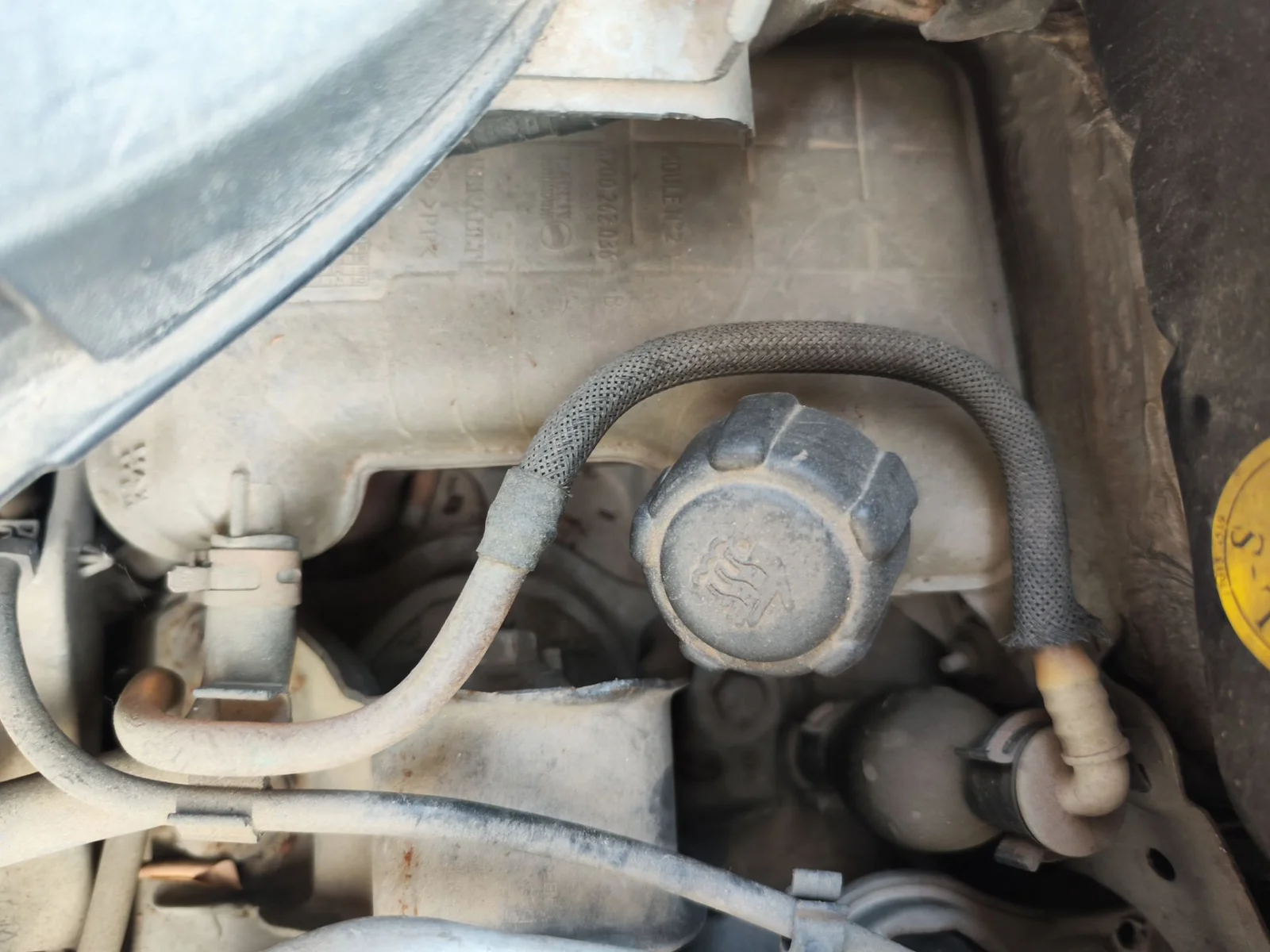 Foto de DEPOSITO EXPANSION RENAULT SCENIC II (JM) 1.9 dCi Diesel (120 CV / 88 KW) referencia 7701474499
