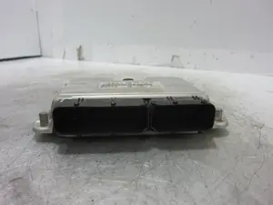 Foto de CENTRALITA MOTOR UCE AUDI A4 AVANT (B5) referencia 038906012AH foto 2