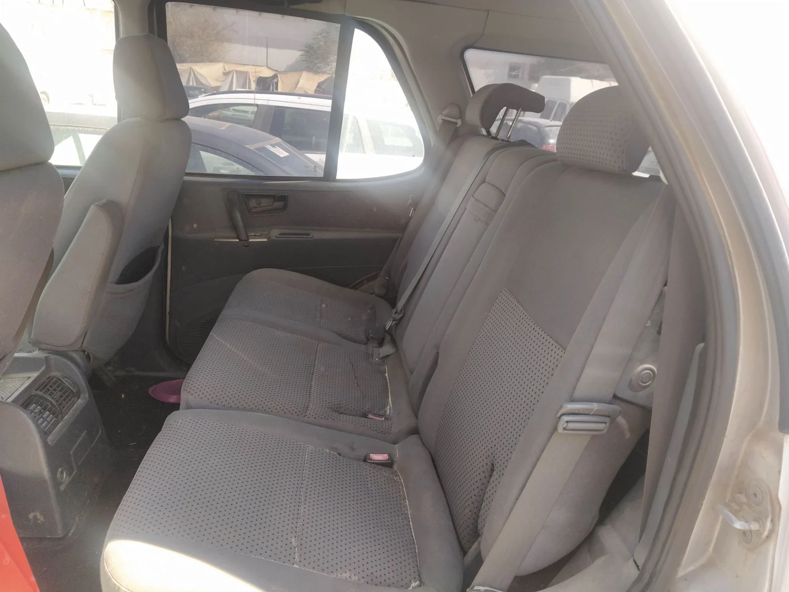 Foto de ENGANCHE CINTURON TRASERO IZQUIERDO TATA SAFARI (1998) 3.0 TDI (114 CV / 84 KW)