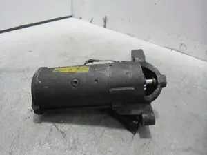 Foto de MOTOR ARRANQUE RENAULT CLIO II FASE II (B/CB0) 1.2 (58 CV / 43 KW) referencia 726831 foto 4