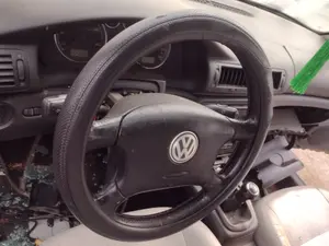 Foto de VOLANTE VOLKSWAGEN PASSAT BERLINA (3B3) 1.9 TDI (131 CV / 96 KW) referencia 3B0419091AFFKZ foto 3