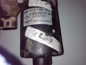 Foto de MOTOR LIMPIA DELANTERO MERCEDES-BENZ VIANO (639) 3.0 CDI CAT (224 CV / 165 KW) referencia A6398200140 foto 2