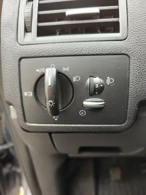 Foto de MANDO LUCES FORD FOCUS C-MAX (CAP)(2003) 1.6 TDCi CAT (109 CV / 80 KW) referencia 1318961