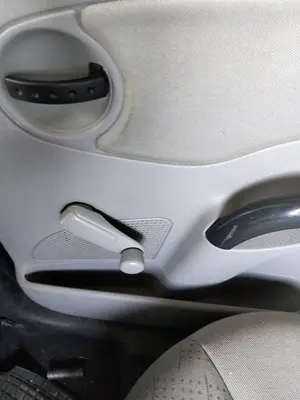 Foto de ELEVALUNAS TRASERO DERECHO CITROEN C3 1.4 HDi (68 CV / 50 KW) referencia 922498