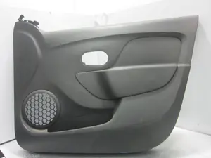 Foto de GUARNECIDO PUERTA DELANTERA DERECHA DACIA LOGAN II 1.5 dCi Diesel FAP CAT (75 CV / 55 KW) referencia 809002071R