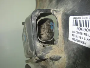 Foto de ELECTROVENTILADOR MERCEDES-BENZ CLK (BM 209) COUPE 2.7 CDI 20V CAT (170 CV / 125 KW) referencia A203500093KZ foto 3