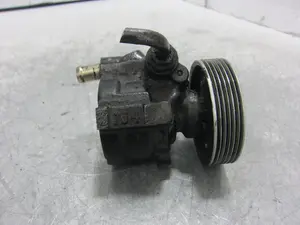 Foto de BOMBA DIRECCION RENAULT SCENIC RX4 (JA0) 2.0 16V (139 CV / 102 KW) referencia 7700437178 foto 6