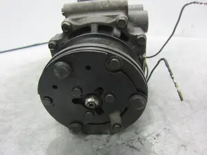 Foto de COMPRESOR AIRE ACONDICIONADO FORD FOCUS BERLINA (CAK) 1.8 TDCi CAT (101 CV / 74 KW) foto 2