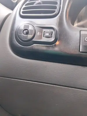 Foto de MANDO RETROVISOR KIA SEPHIA II