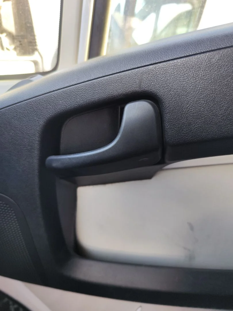 Foto de MANETA INTERIOR DELANTERA DERECHA FIAT DUCATO 3 MAXI FURGÓN TS 35 (295) 2.3 JTD CAT (148 CV / 109 KW) referencia 735532897