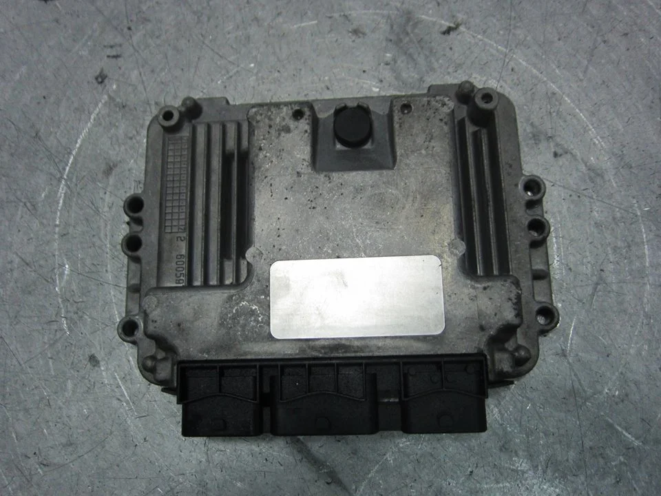 Foto de CENTRALITA MOTOR UCE CITROEN GRAND C4 PICASSO 1.6 16V HDi FAP (109 CV / 80 KW) referencia 9663476380