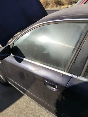 Foto de PUERTA DELANTERA IZQUIERDA AUDI A4 AVANT (8E) 1.9 TDI (131 CV / 96 KW) referencia 8E0831051 foto 3