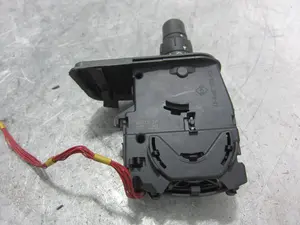 Foto de MANDO MULTIFUNCION RENAULT CLIO III 1.5 dCi Diesel FAP (75 CV / 55 KW) referencia 88103007 foto 5