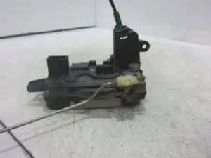 Foto de CERRADURA PUERTA DELANTERA DERECHA OPEL ASTRA H BERLINA 1.7 16V CDTI (101 CV / 74 KW) referencia 13210749 foto 5