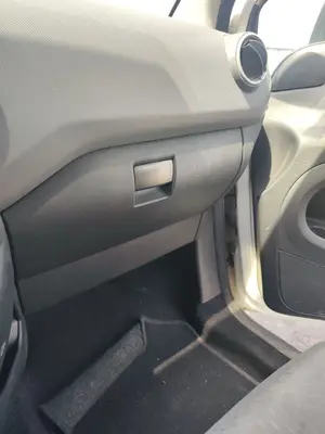 Foto de GUANTERA CITROEN BERLINGO FURGÓN 1.6 16V HDi FAP (90 CV / 66 KW) foto 2