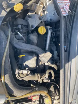Foto de MOTOR COMPLETO RENAULT CLIO III 1.5 dCi Diesel (68 CV / 50 KW)