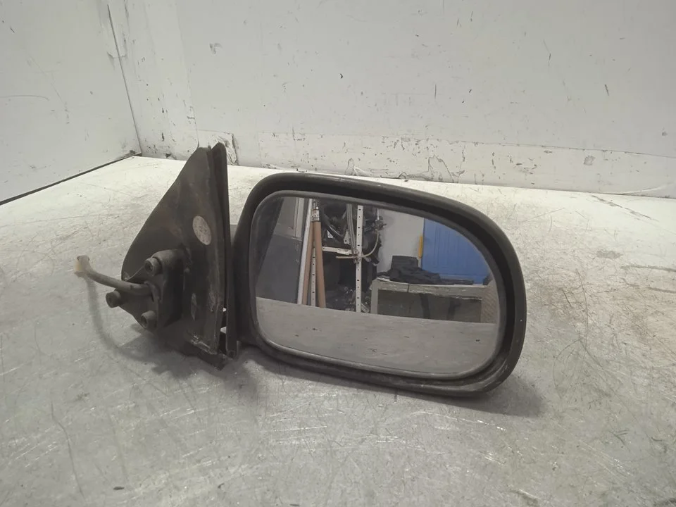 Foto de RETROVISOR DERECHO RENAULT CLIO II FASE II (B/CB0) 1.2 16V (75 CV / 55 KW) referencia E11015379