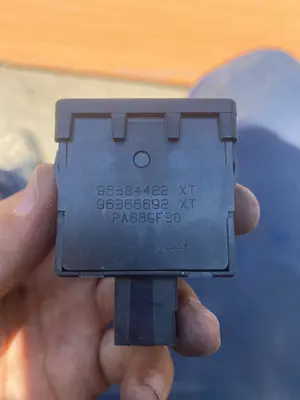 Foto de INTERRUPTOR CITROEN C8 2.0 HDi CAT (RHK / DW10UTED4) (120 CV / 88 KW) referencia 96384422 foto 2